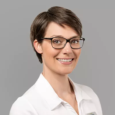 Dr. Sabrina Hoormann
