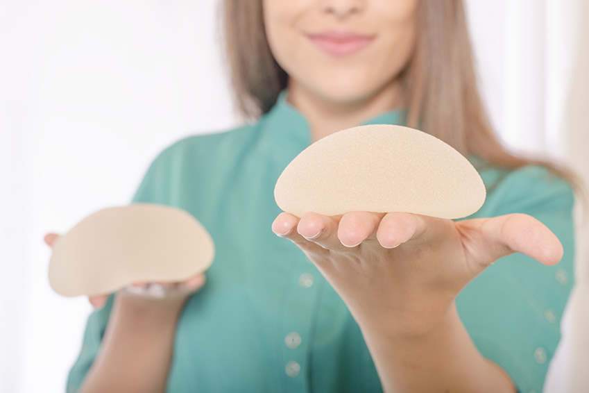 Moderne Brustimplantate – wie sicher und formstabil sind sie?